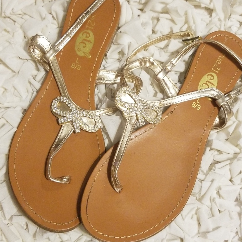 Gold rhinestone bow sandels